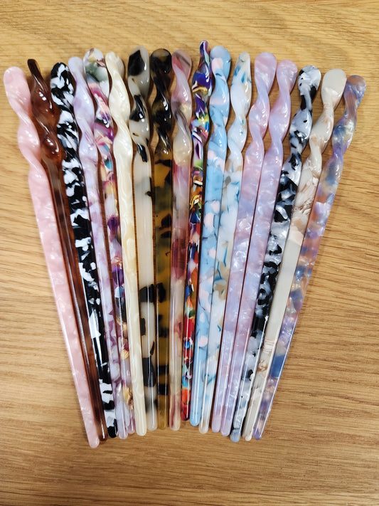 Misc. Large Hair Pick