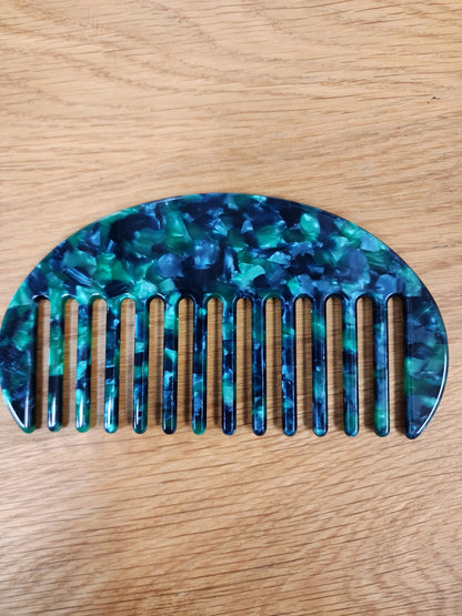 Large Comb