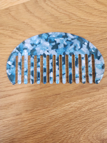 Large Comb