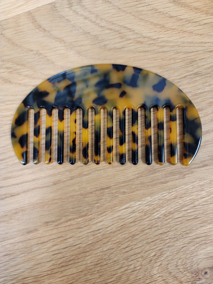 Large Comb