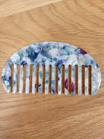 Large Comb